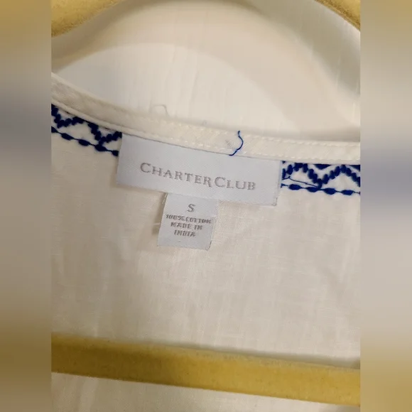 Embroidery blouse💙 - Picture 4 of 8